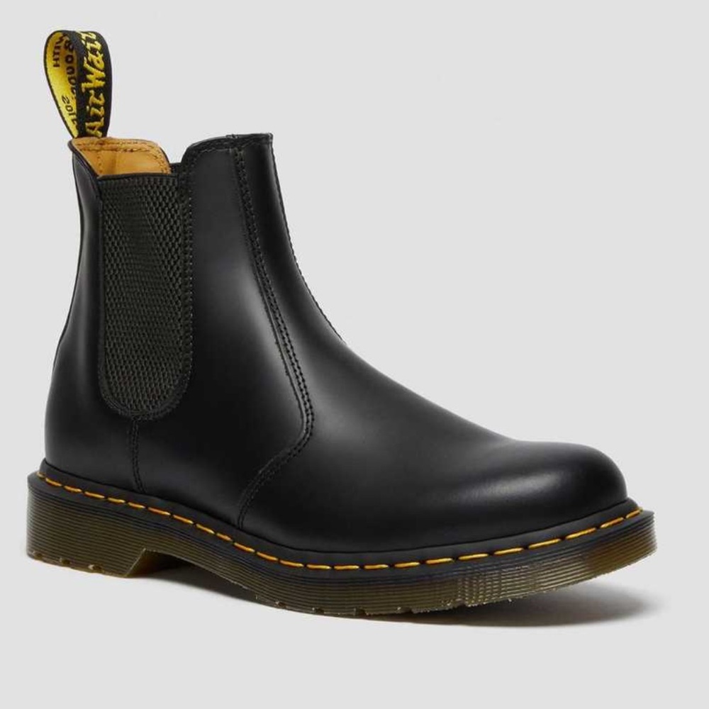 Doc Marten 2976 YELLOW STITCH SMOOTH LEATHER CHELSEA BOOTS